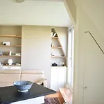 Fully Renovated Bright Studio With High View