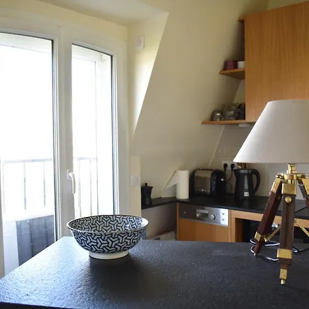 Fully Renovated Bright With High View Appartamento Parigi